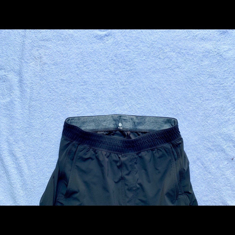 Lululemon Mens Fitness Linerless Shorts - Picture 2 of 7
